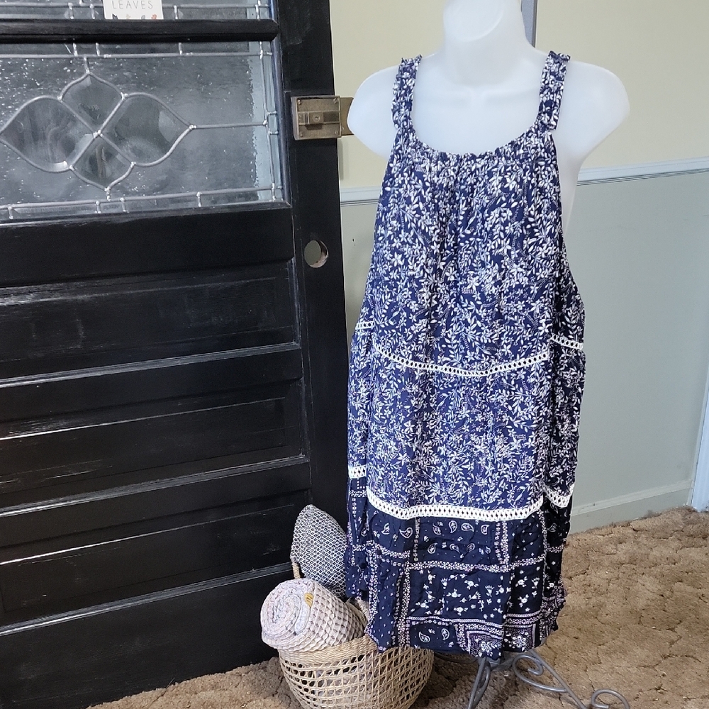 NWT DAVI & DANI Navy Floral Dress With Elastic Collar And Straps Woman Size 3XL
